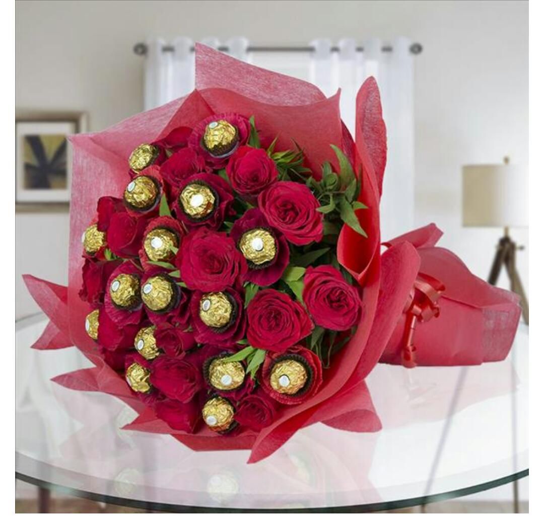 A Bouquet Of 16 Ferrero Rocher With 15 Red Roses