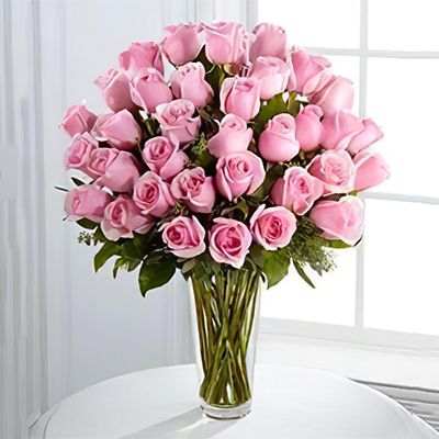 50 Roses In Glass Vase