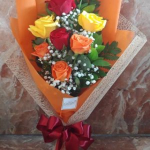 7 Mixed Roses Bouquet