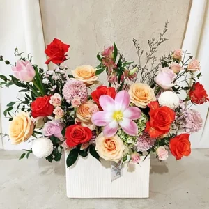 Colorful Red Roses Flower Arrangements